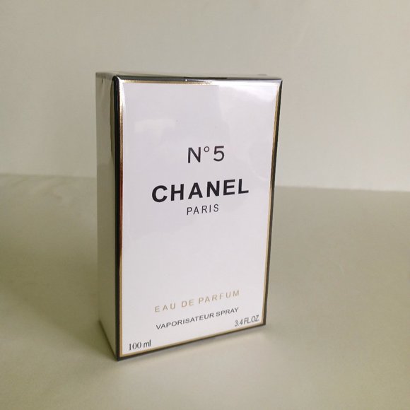 No.5 CHANEL PARIS Eau de Parfum - 100 ml/ 3.4 fl oz. - Picture 1 of 1